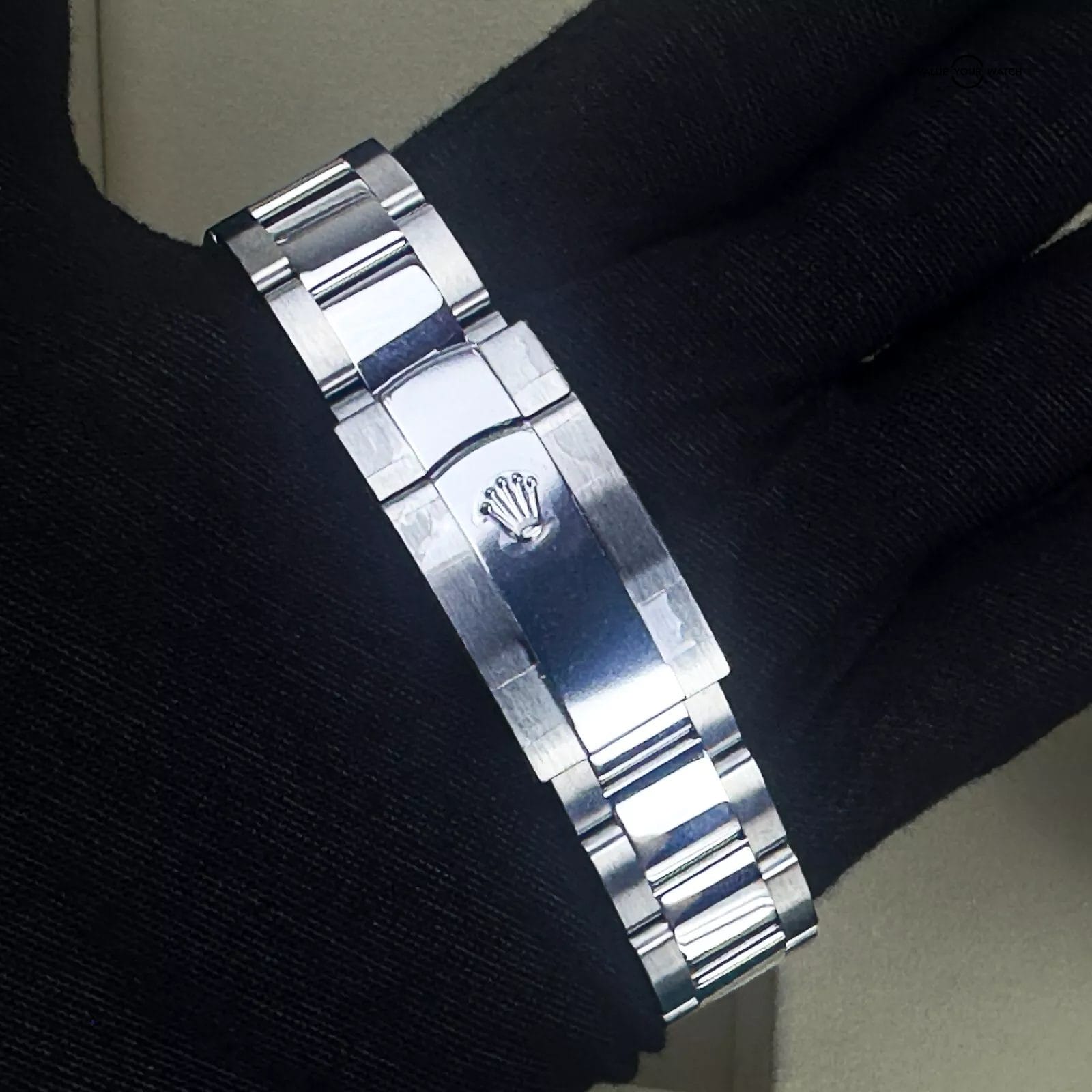 2025 Rolex Datejust 41 126300 Smooth Blue Index Dial Oyster New Box & Papers - Image 14