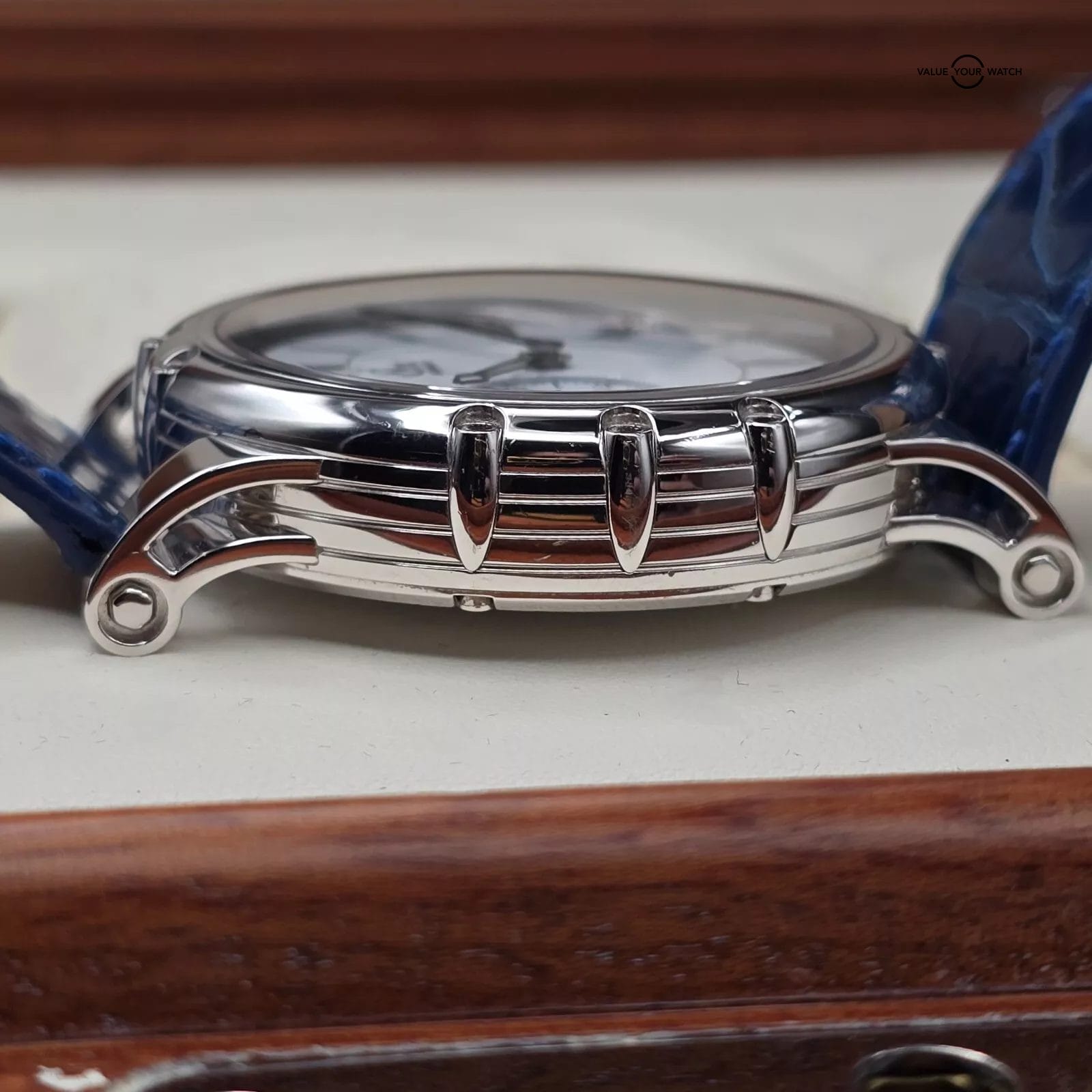 Jacob & Co. V2 Piece Unique, white gold,Manhattan Boutique special creation - Image 4