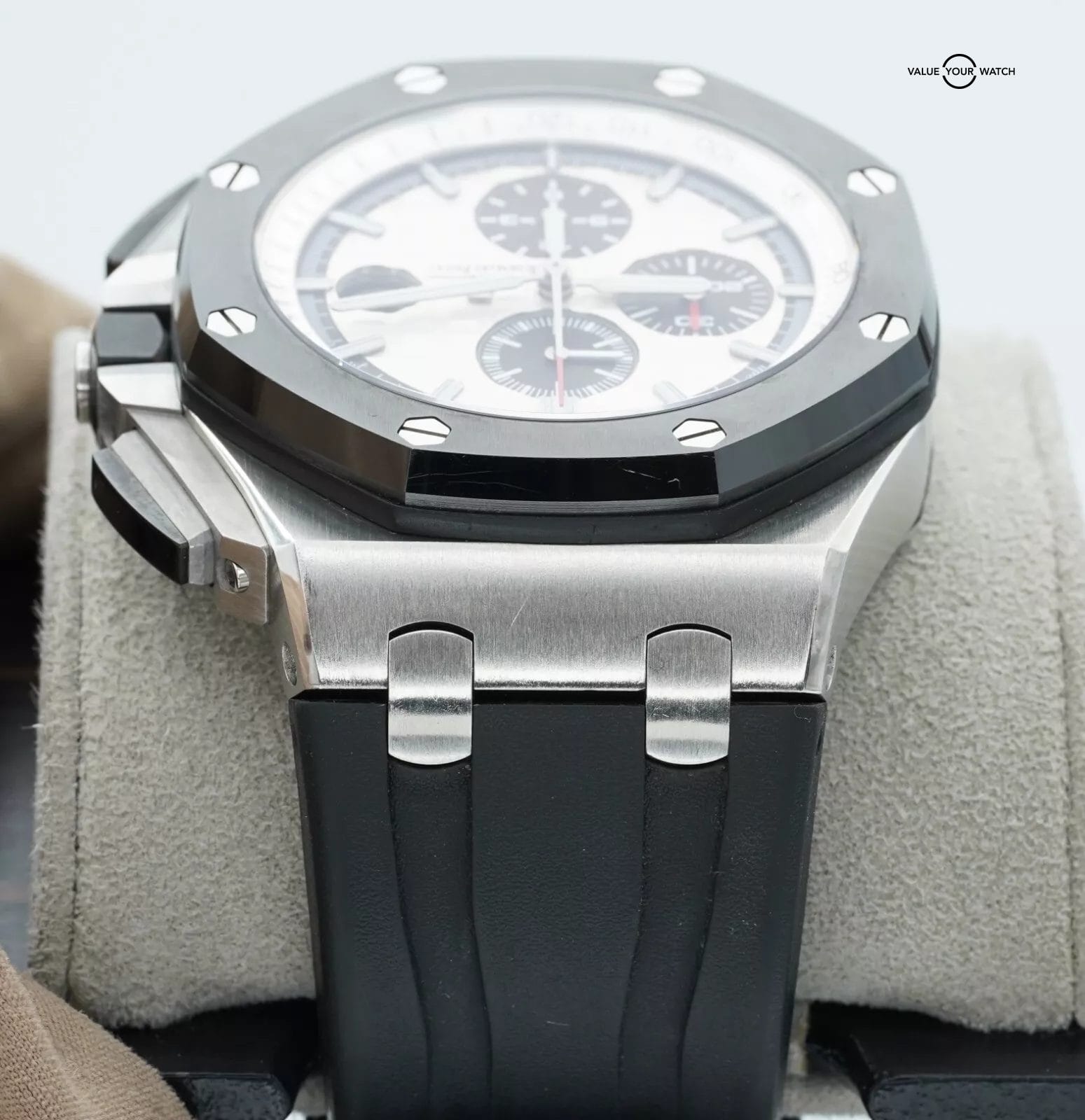 Audemars Piguet Royal Oak Offshore 26400SO 44mm Black Ceramic Panda Chronograph! - Image 5