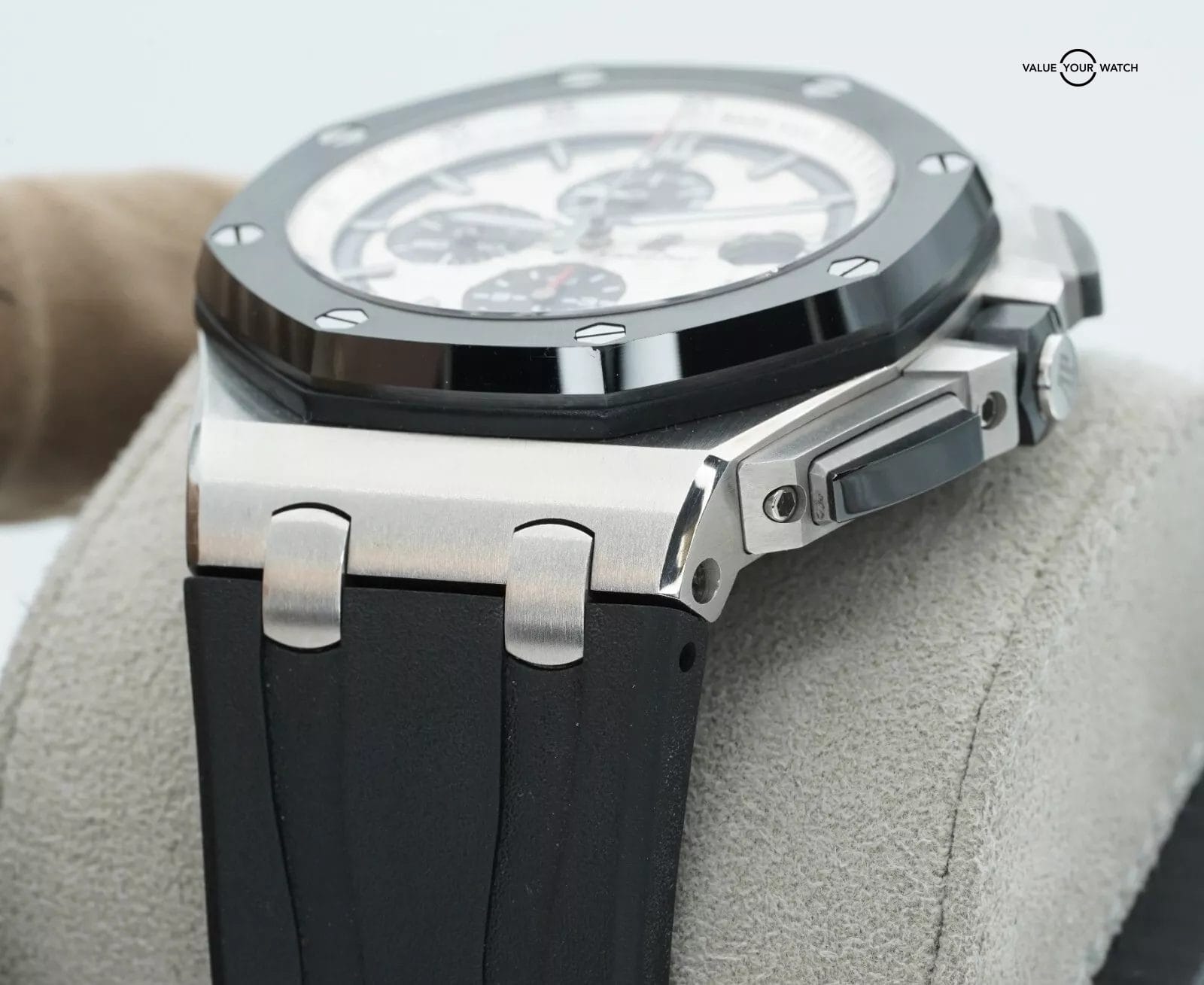 Audemars Piguet Royal Oak Offshore 26400SO 44mm Black Ceramic Panda Chronograph! - Image 13