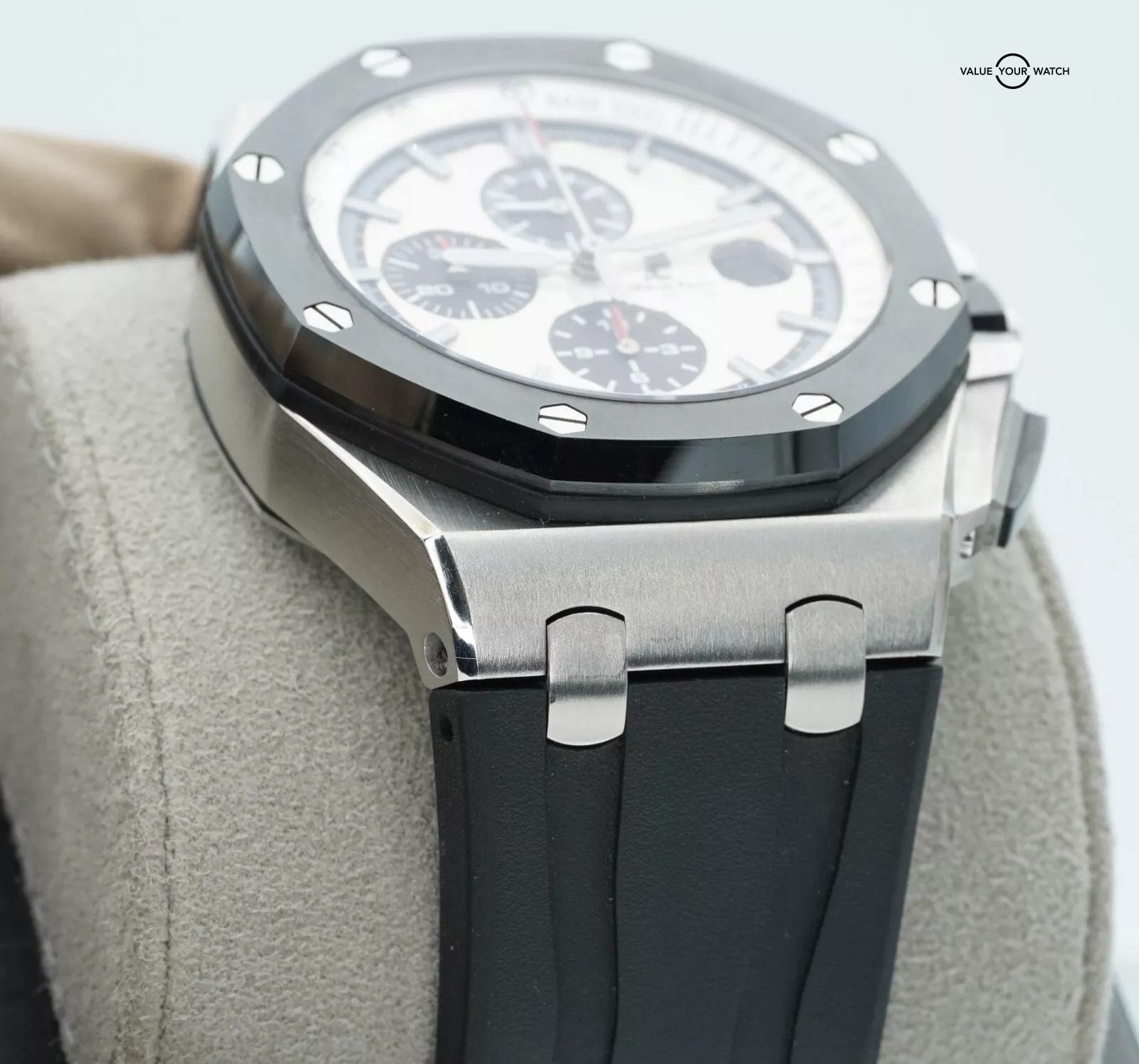 Audemars Piguet Royal Oak Offshore 26400SO 44mm Black Ceramic Panda Chronograph! - Image 14