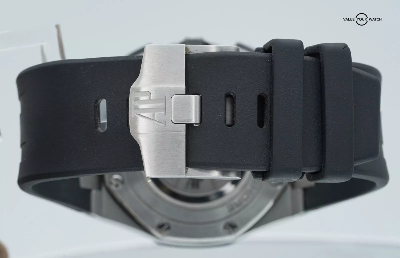 Audemars Piguet Royal Oak Offshore 26400SO 44mm Black Ceramic Panda Chronograph! - Image 16