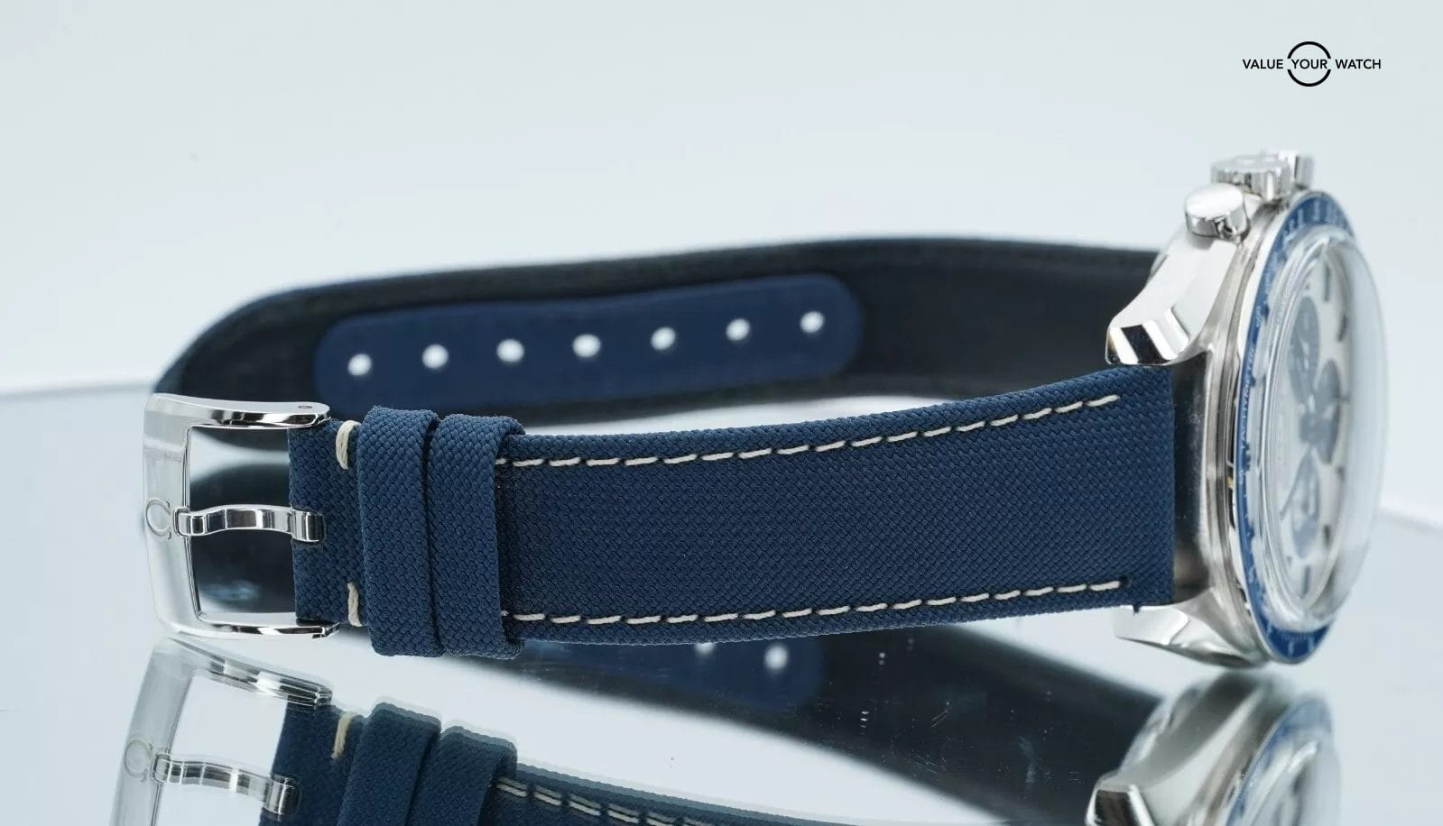 2023 Omega Speedmaster “SNOOPY” 50th Anniversary 310.32.42.50.02.001 BOXES/CARDS - Image 10