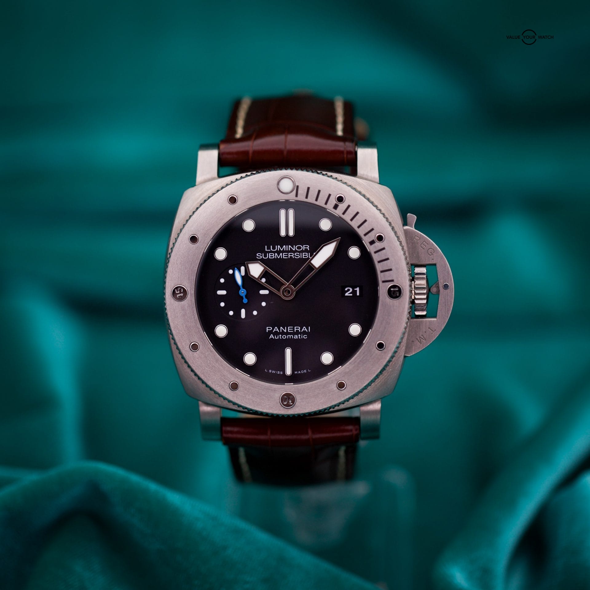 PANERAI LUMINOR SUBMERSIBLE 1950 YEAR: 2019 FULL BOX AND PAPERS - Image 2