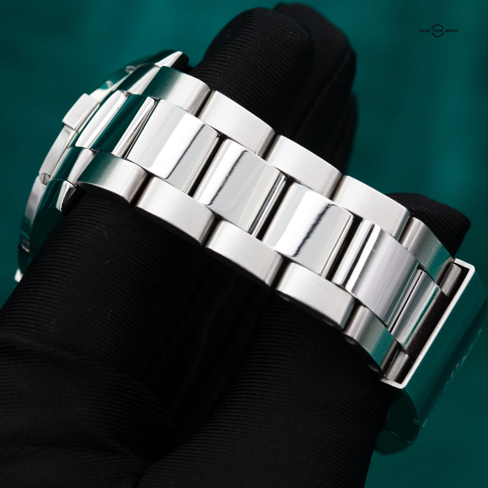 BREITLING AVENGER YEAR: 2022 FULL BOX AND PAPERS - Image 6