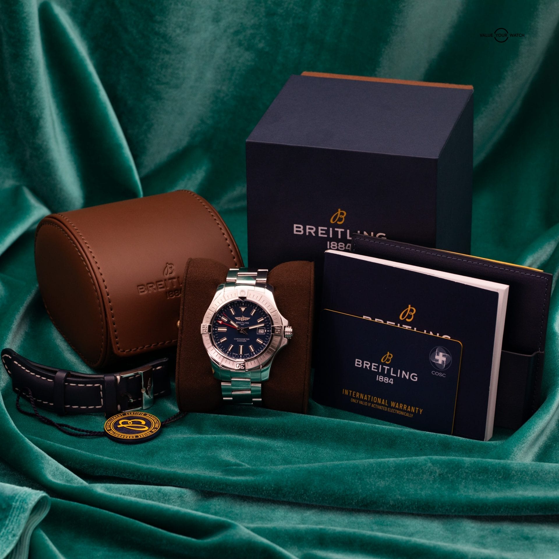 BREITLING AVENGER YEAR: 2022 FULL BOX AND PAPERS - Image 11