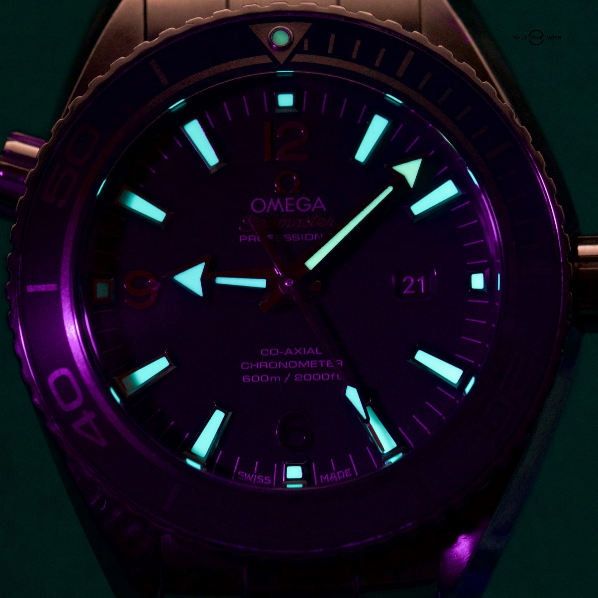 OMEGA SEAMASTER PLANETOCEAN YEAR: 2015 FULL BOX AND WARRANTY/ PICTOGRAM CARD - Image 3