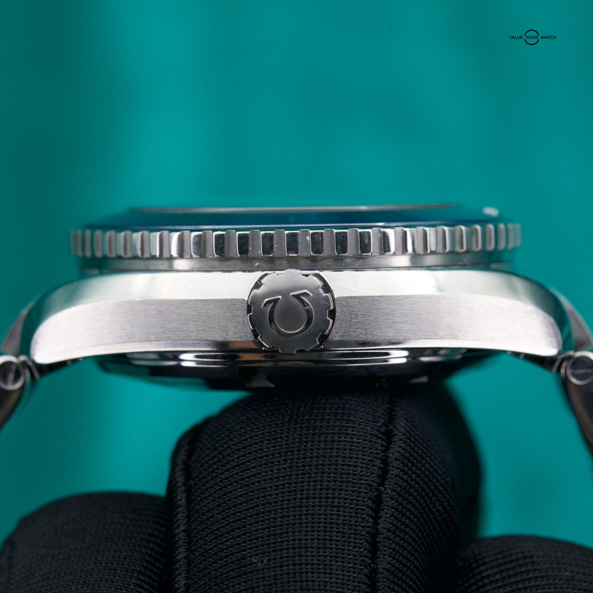 OMEGA SEAMASTER PLANETOCEAN YEAR: 2015 FULL BOX AND WARRANTY/ PICTOGRAM CARD - Image 8