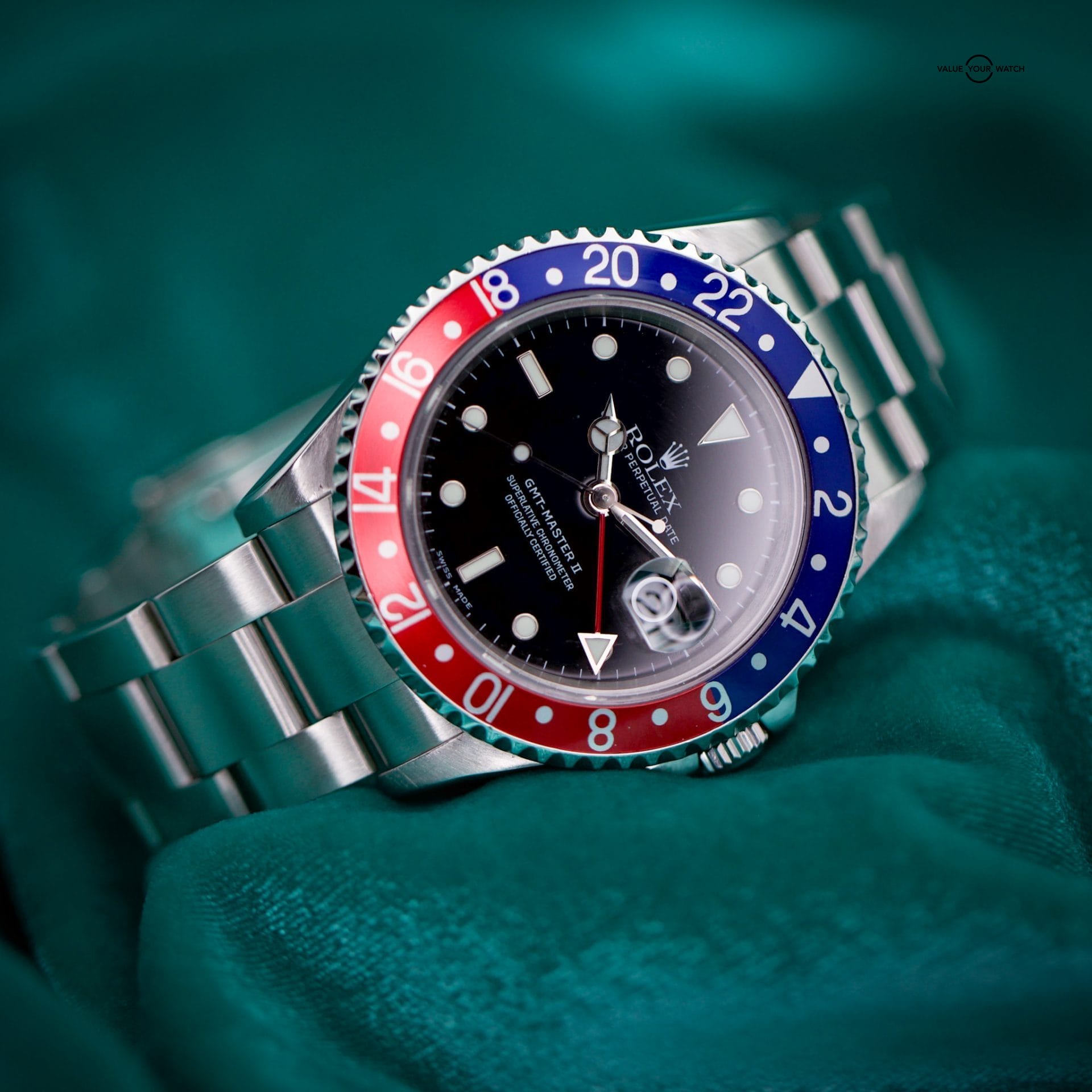 Rolex GMT Master II “PEPSI” YEAR: 2005 FULL BOX AND FULL PAPER
