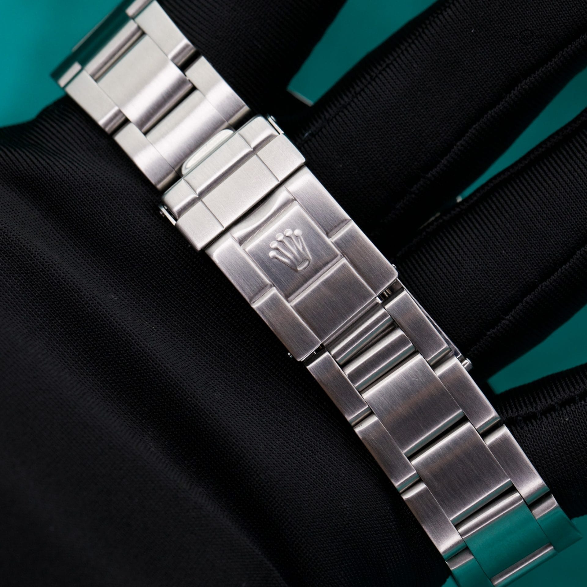 Rolex GMT Master II “PEPSI” YEAR: 2005 FULL BOX AND FULL PAPER - Image 6