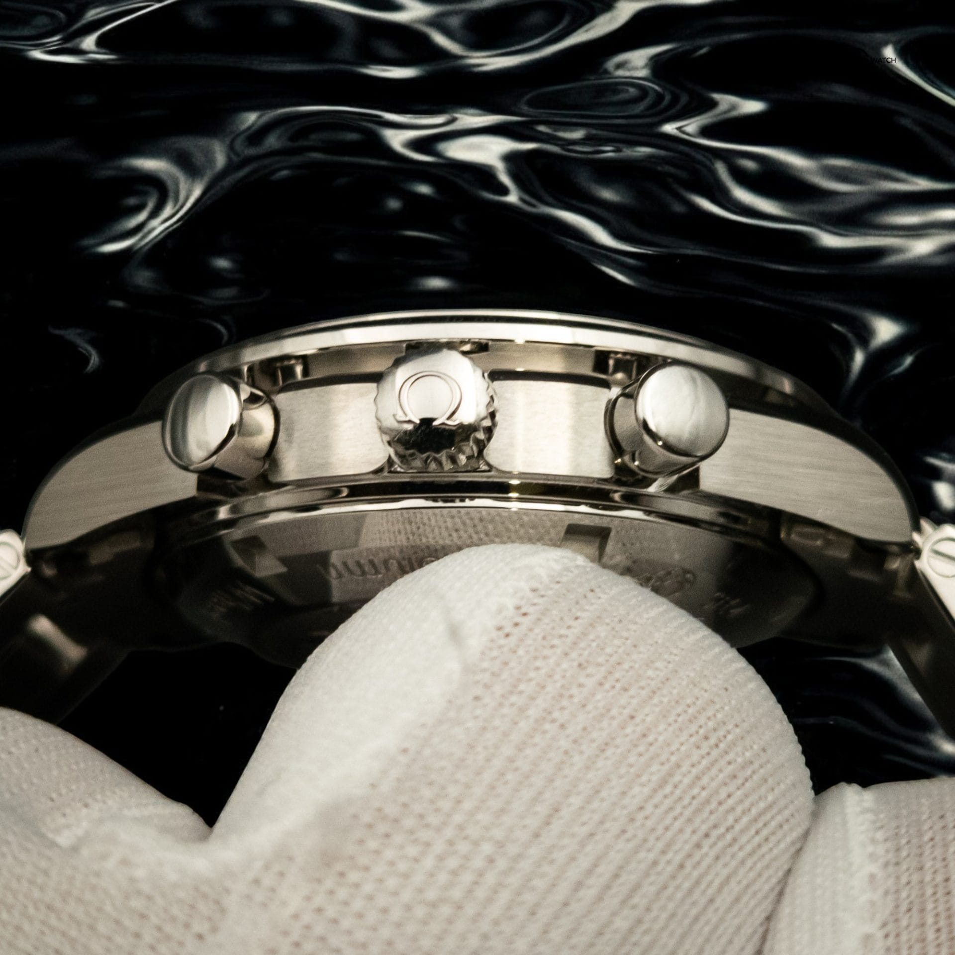 OMEGA Speedmaster Racing - 2021 - 326.30.40.50.01.001 - Image 8