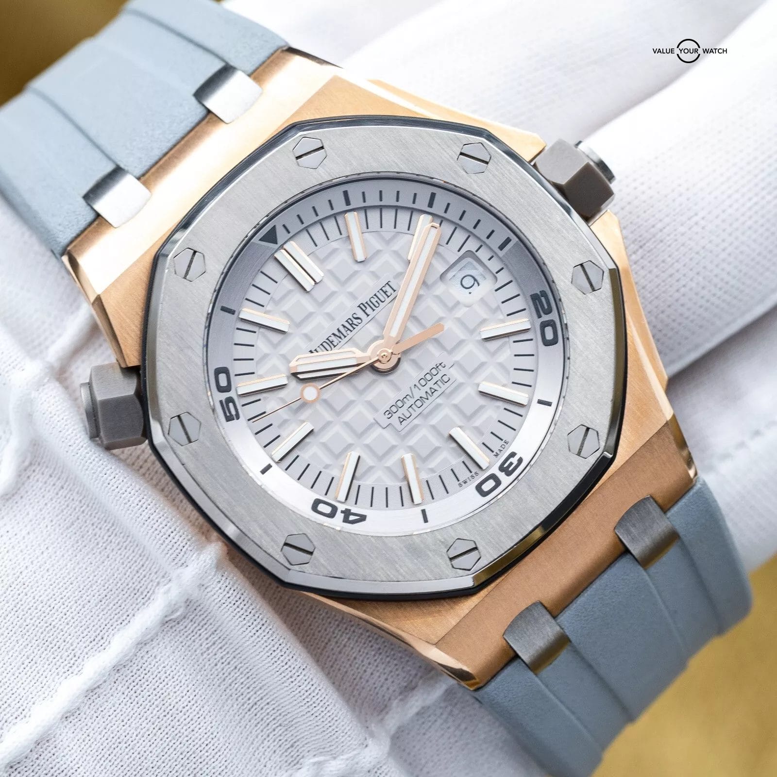 Audemars Piguet Royal Oak Offshore Diver Japan Limited Edition of 500 Rose Gold - Image 3