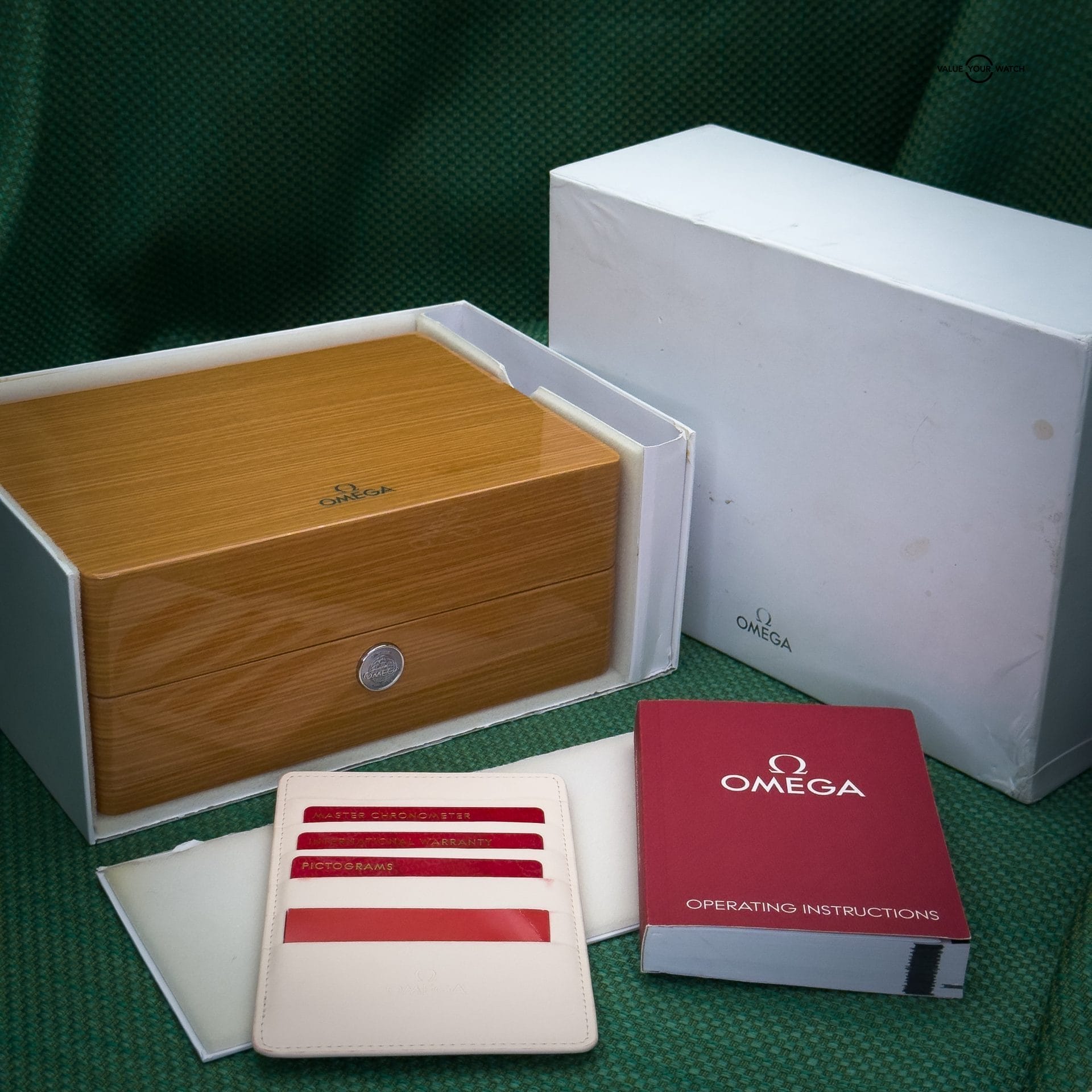 OMEGA Seamaster Diver 300M 42mm Black Ceramic Dial Stainless 18k Yellow Gold - Image 27