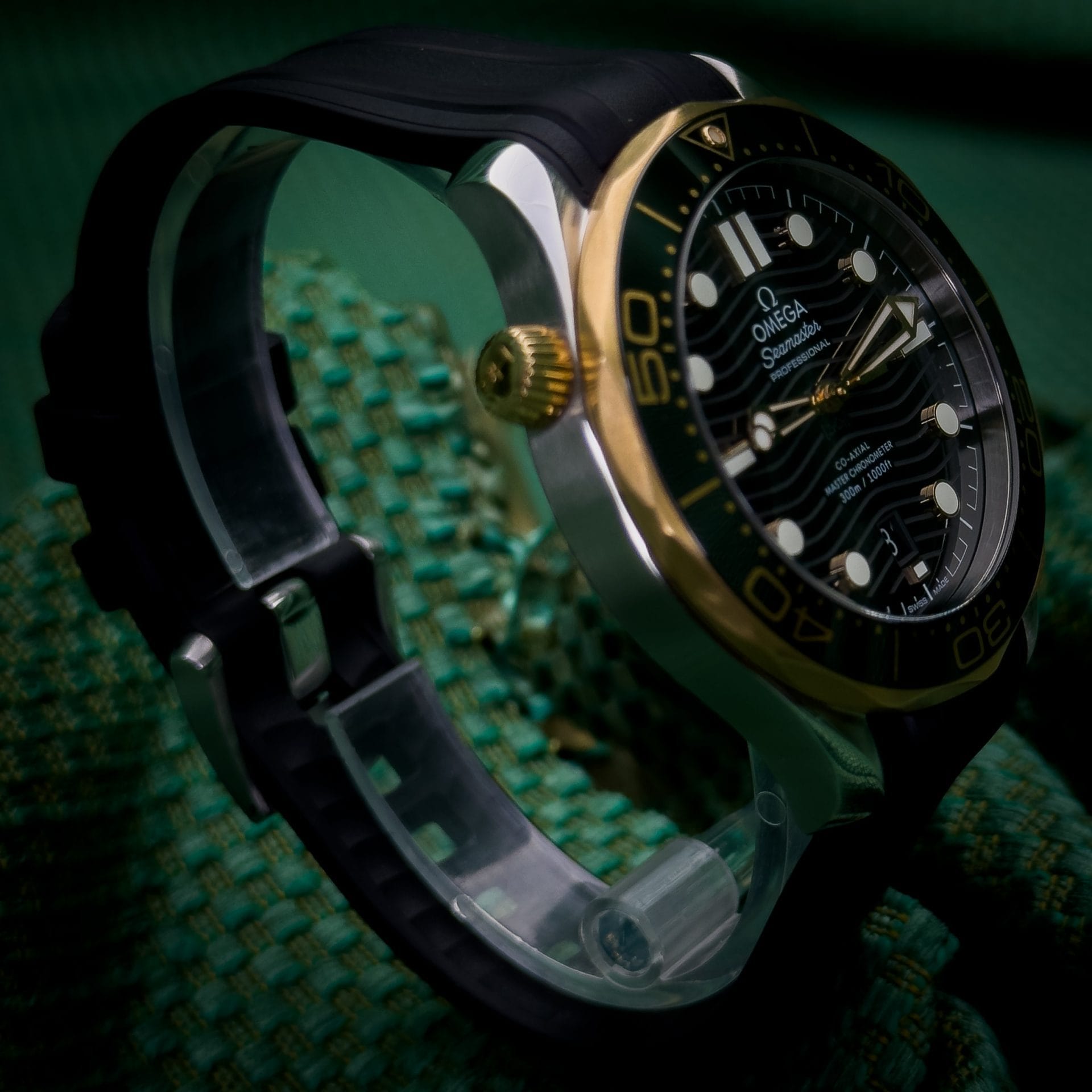 OMEGA Seamaster Diver 300M 42mm Black Ceramic Dial Stainless 18k Yellow Gold - Image 21