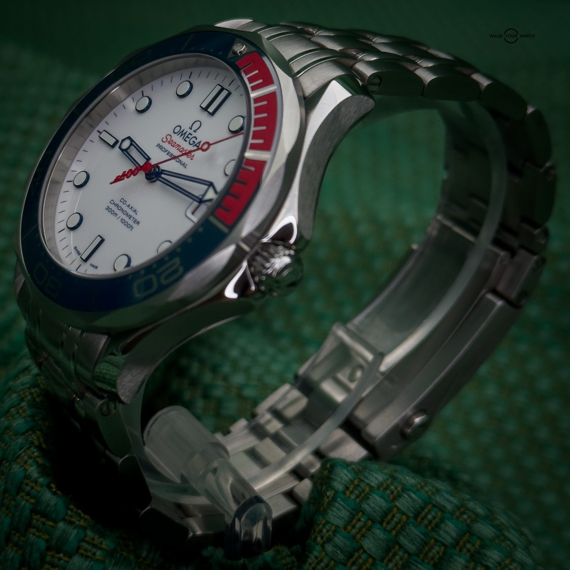 Omega James Bond 007 Limited Edition Commanders Seamaster 300M Diver White Dial - Image 6