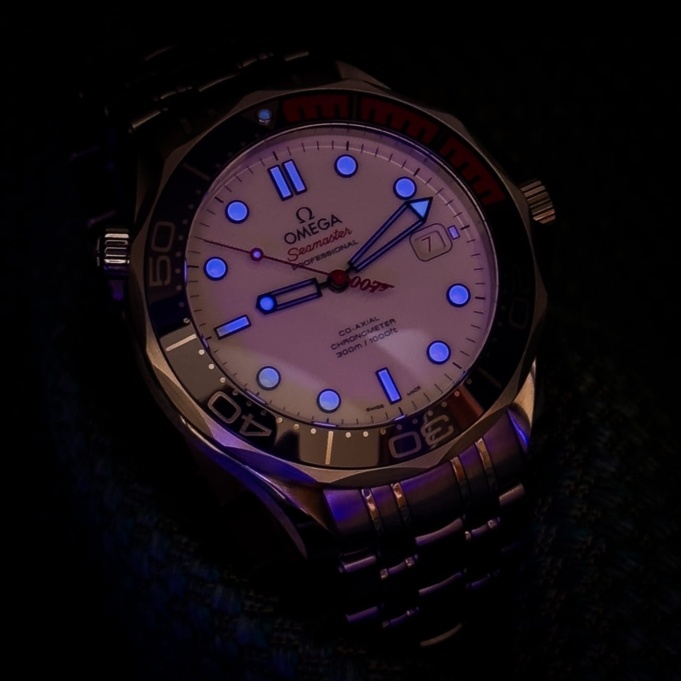 Omega James Bond 007 Limited Edition Commanders Seamaster 300M Diver White Dial - Image 8