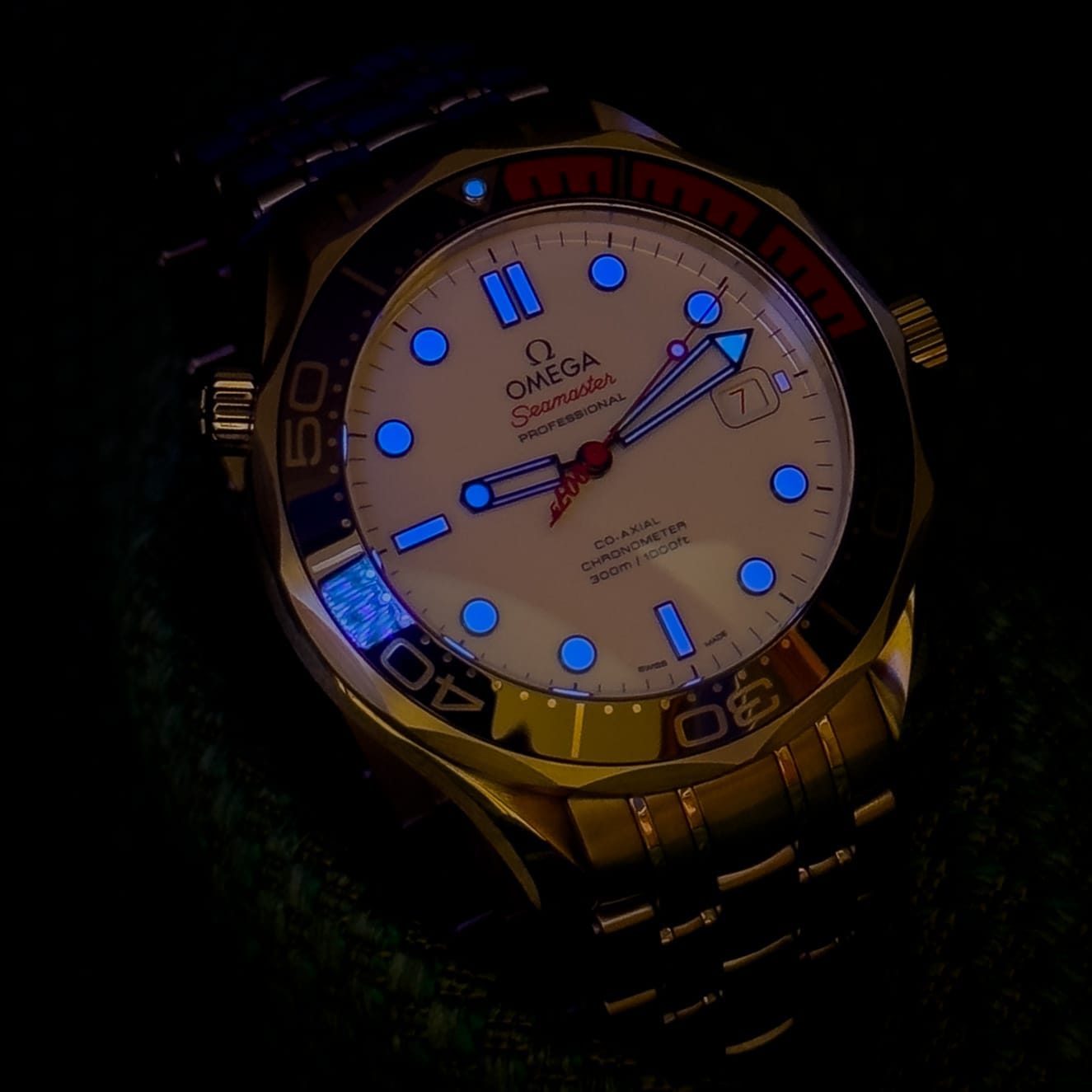 Omega James Bond 007 Limited Edition Commanders Seamaster 300M Diver White Dial - Image 9