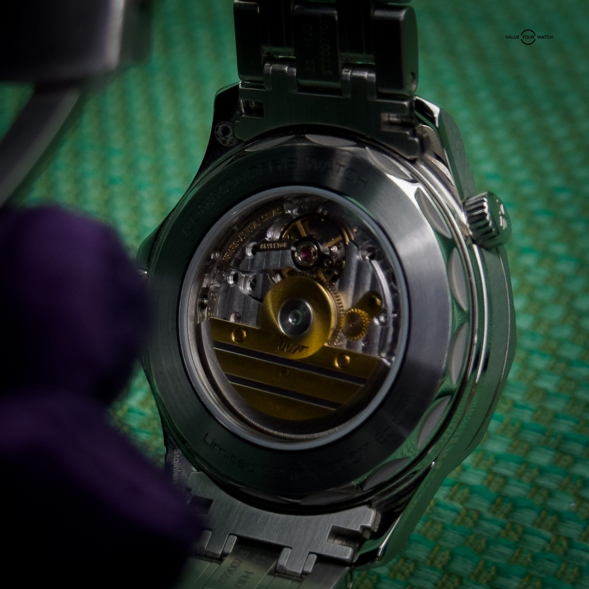 Omega James Bond 007 Limited Edition Commanders Seamaster 300M Diver White Dial - Image 13