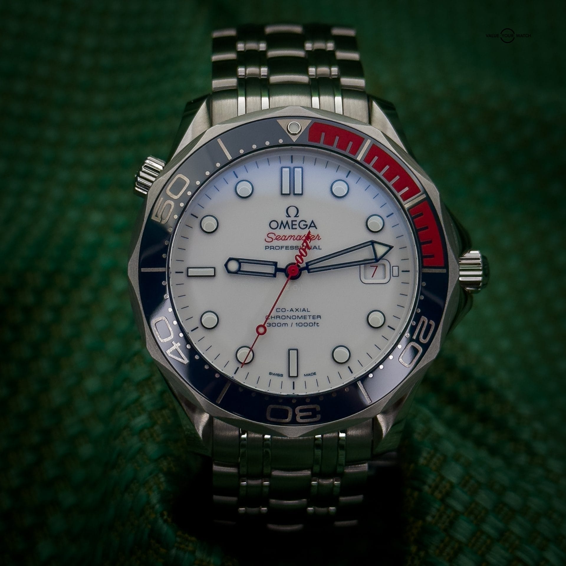 Omega James Bond 007 Limited Edition Commanders Seamaster 300M Diver White Dial