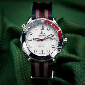 Omega James Bond 007 Limited Edition Commanders Seamaster 300M Diver White LNIB