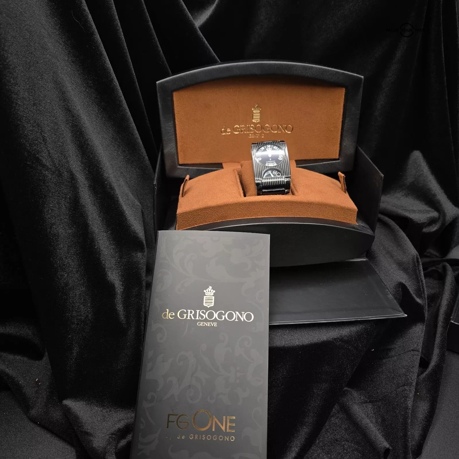 De Grisogono FG One Retrograde Black Edition, Brand New with Stickers! - Image 8