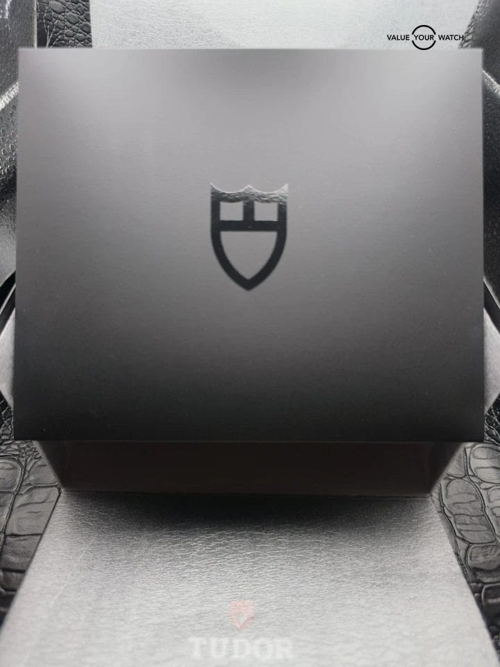 TUDOR-BLACK BAY ROOTBEER -79833MN- Complete Set w/ Extras - Image 4