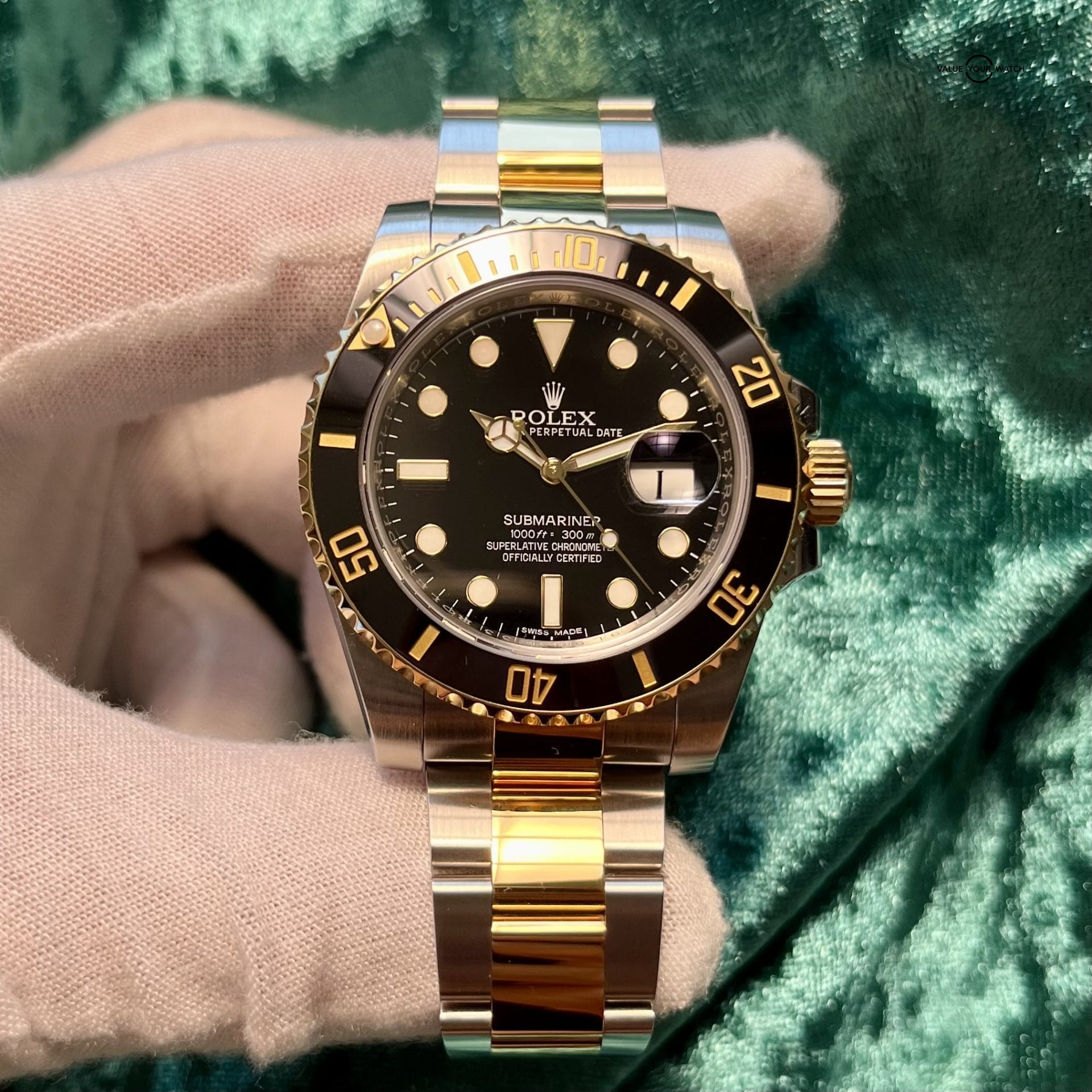 Rolex Submariner Date Two Tone Steel & Gold Black Dial 40mm Year 2015 Full Set