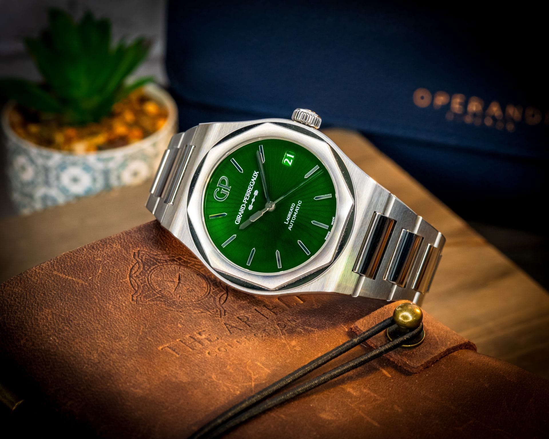 Girard Perregaux Laureato Eternity Edition – BOX & PAPERS – 81010-11-433-11A - Image 10