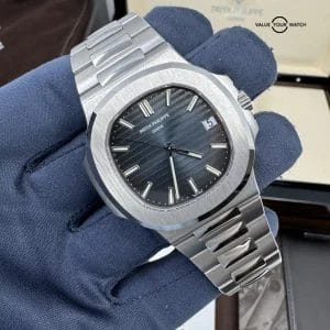 Patek Philippe 2017 MINT COMPLETE Blue Dial Steel 40mm Nautilus Full Links