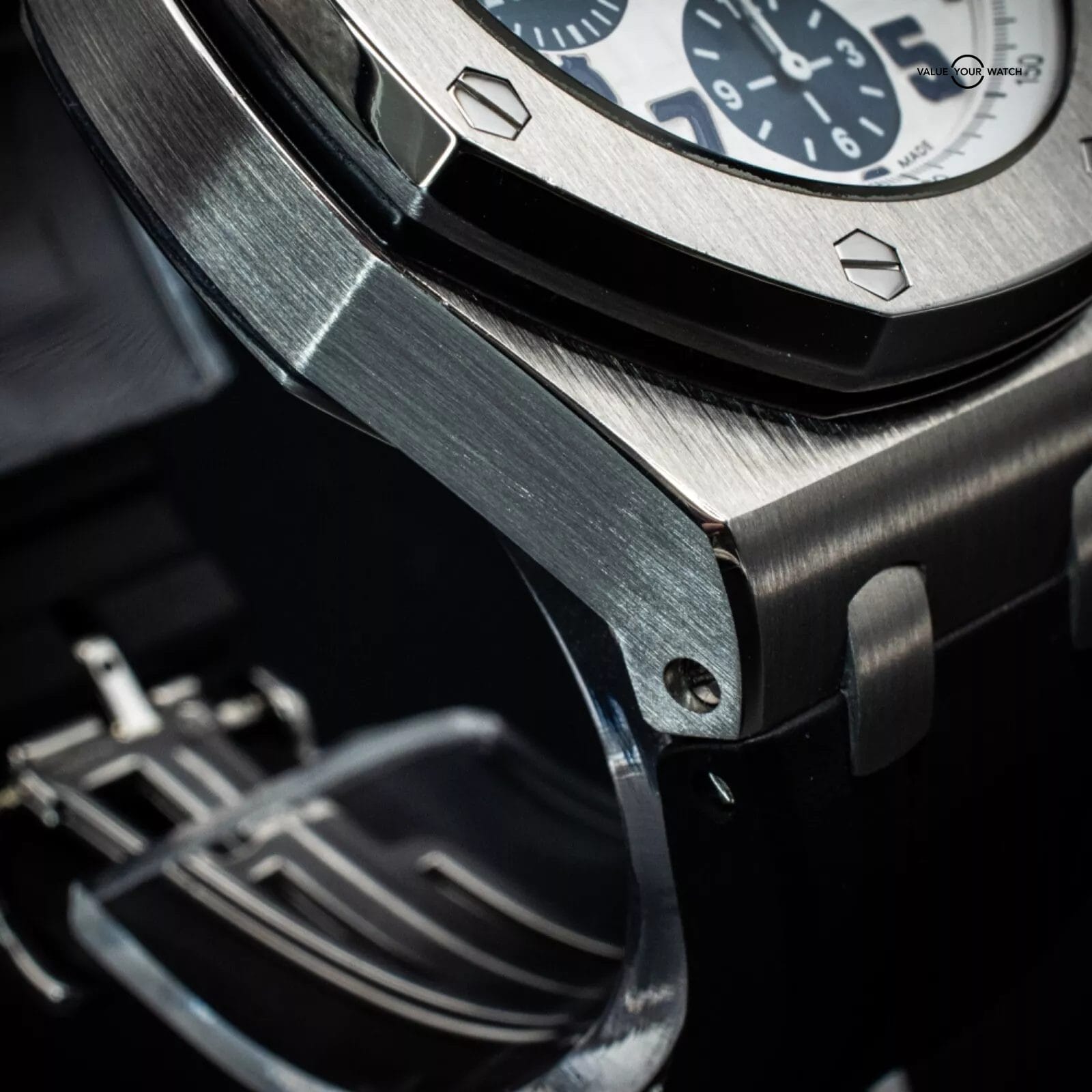 Audemars Piguet Royal Oak Offshore Navy Panda 42mm, Ref. 26020ST - Image 9