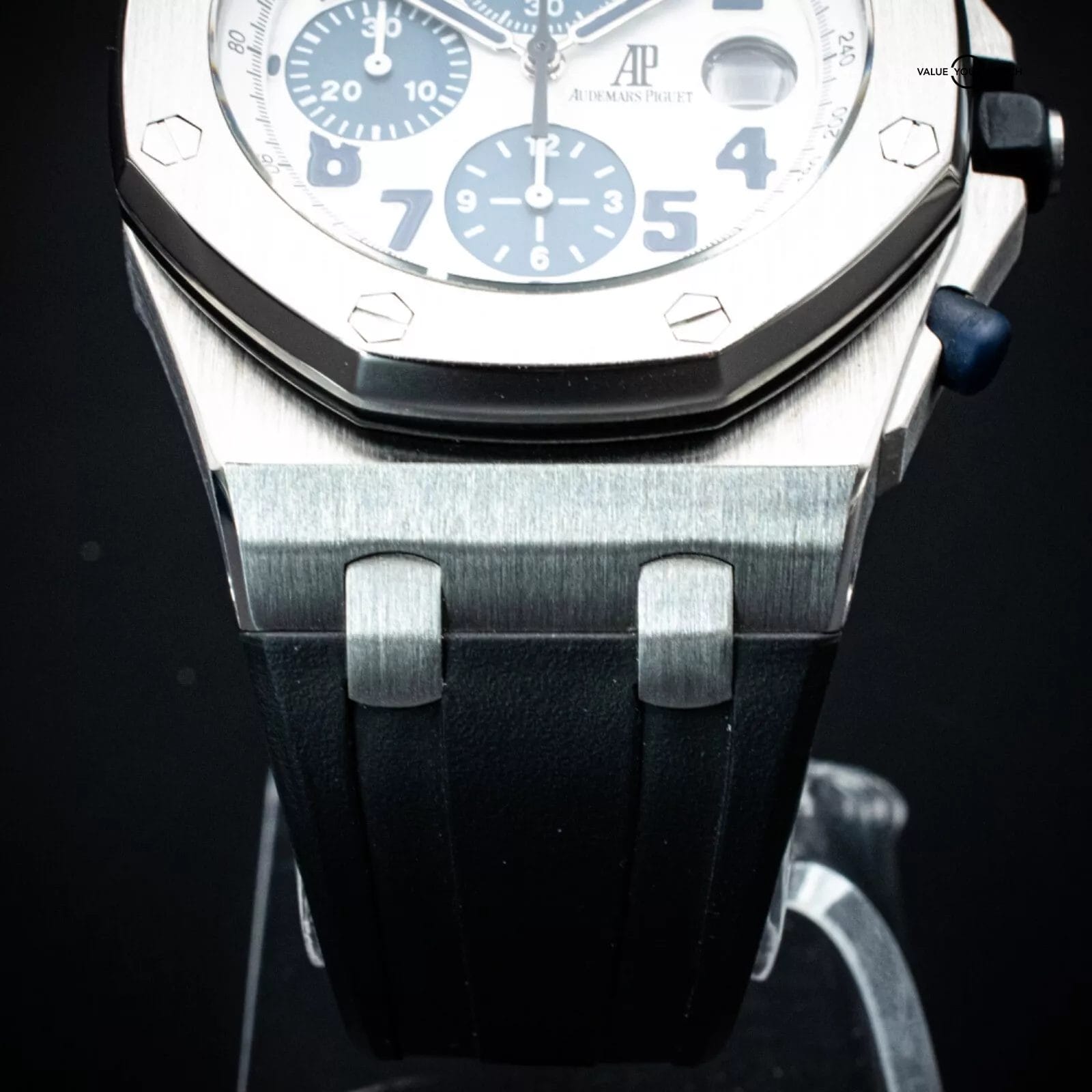 Audemars Piguet Royal Oak Offshore Navy Panda 42mm, Ref. 26020ST - Image 11