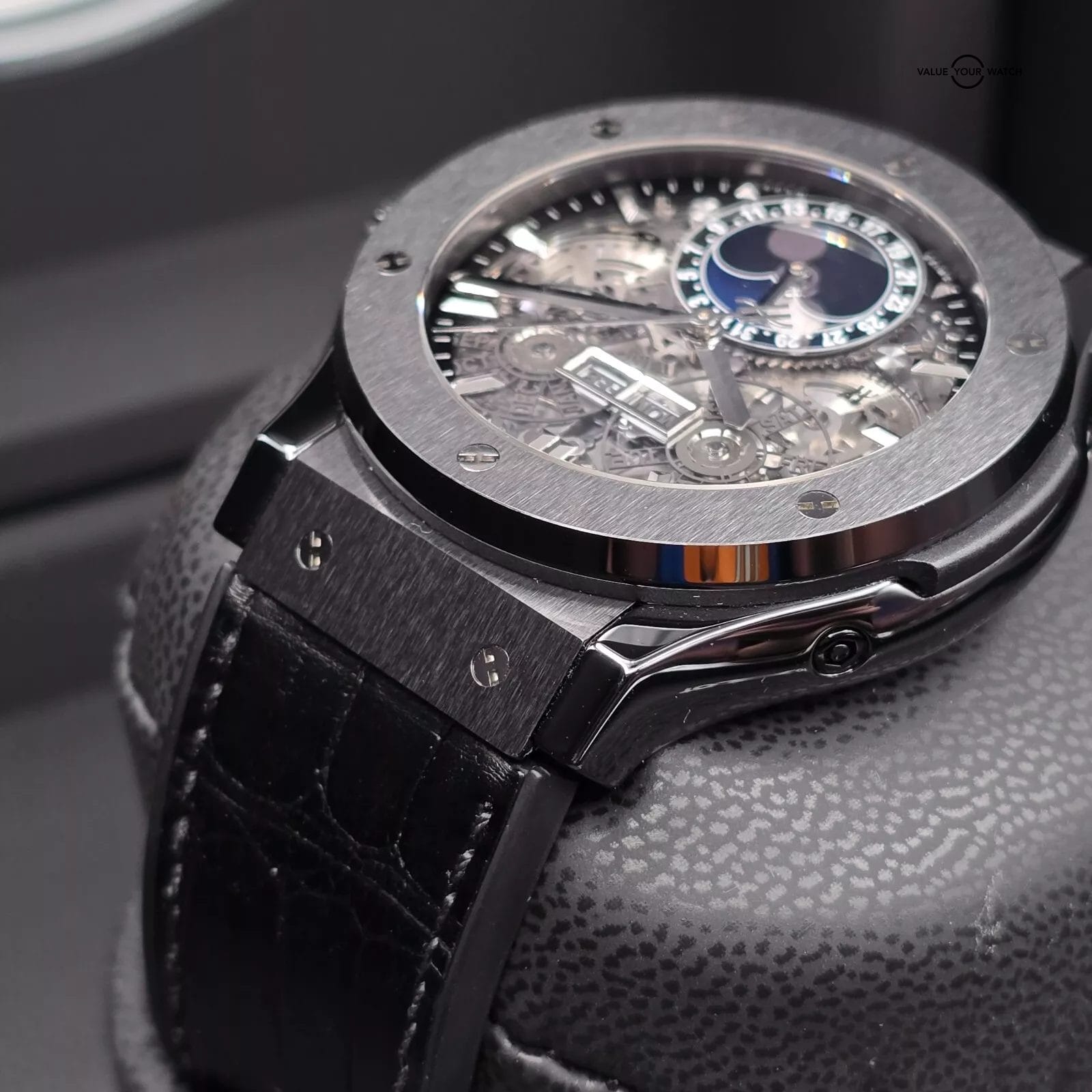 Hublot Aerofusion Moonphase, skeleton dial in black ceramic! Triple Date Classic - Image 7