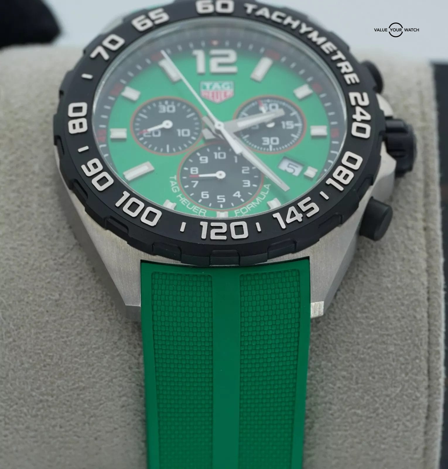 Tag Heuer Formula 1 Quartz Chronograph 43mm SS/Green CAZ101AP.FT8056 Boxes/Card! - Image 10