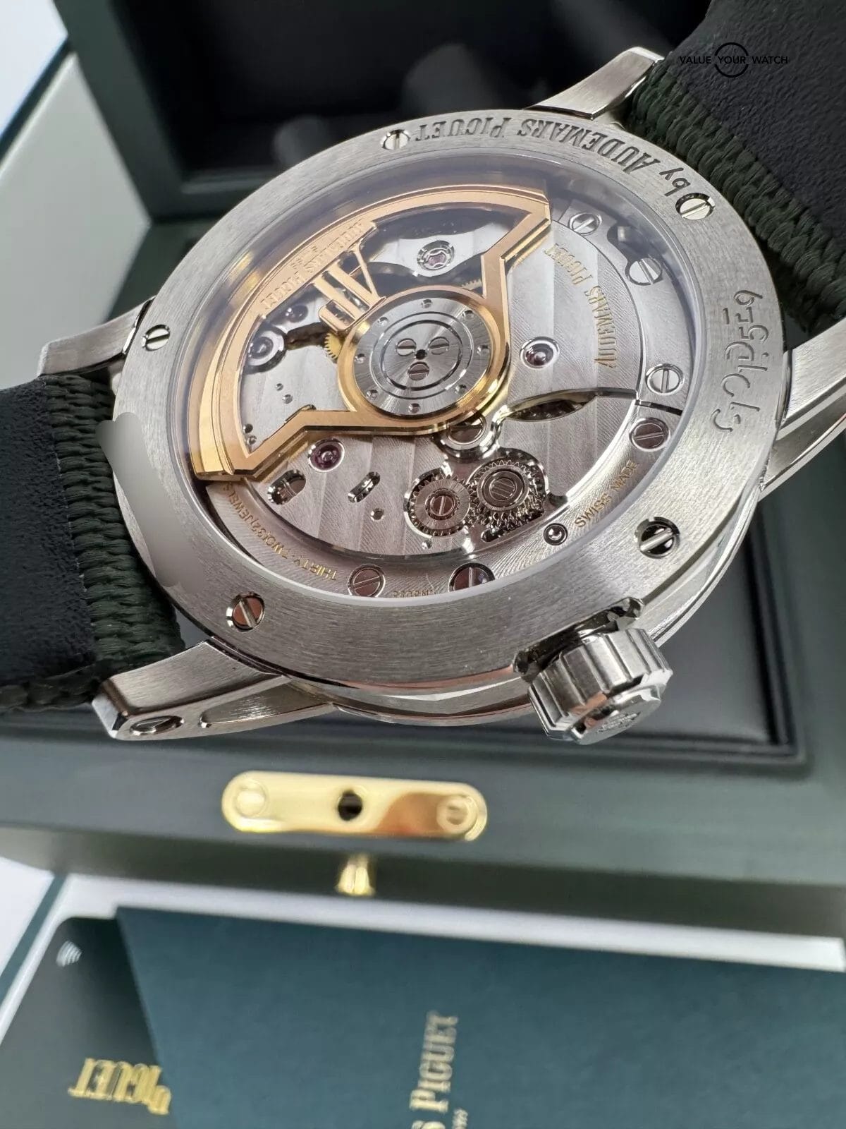2025 Fresh Unworn Green Code 11.59 in Steel Audemars Piguet Complete Set - Image 2