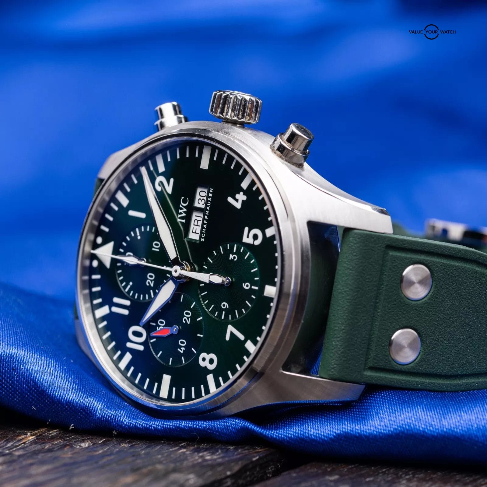 IWC Pilot's Chronograph Racing Green Men's Watch - IW377726 Box & Papers - Image 8