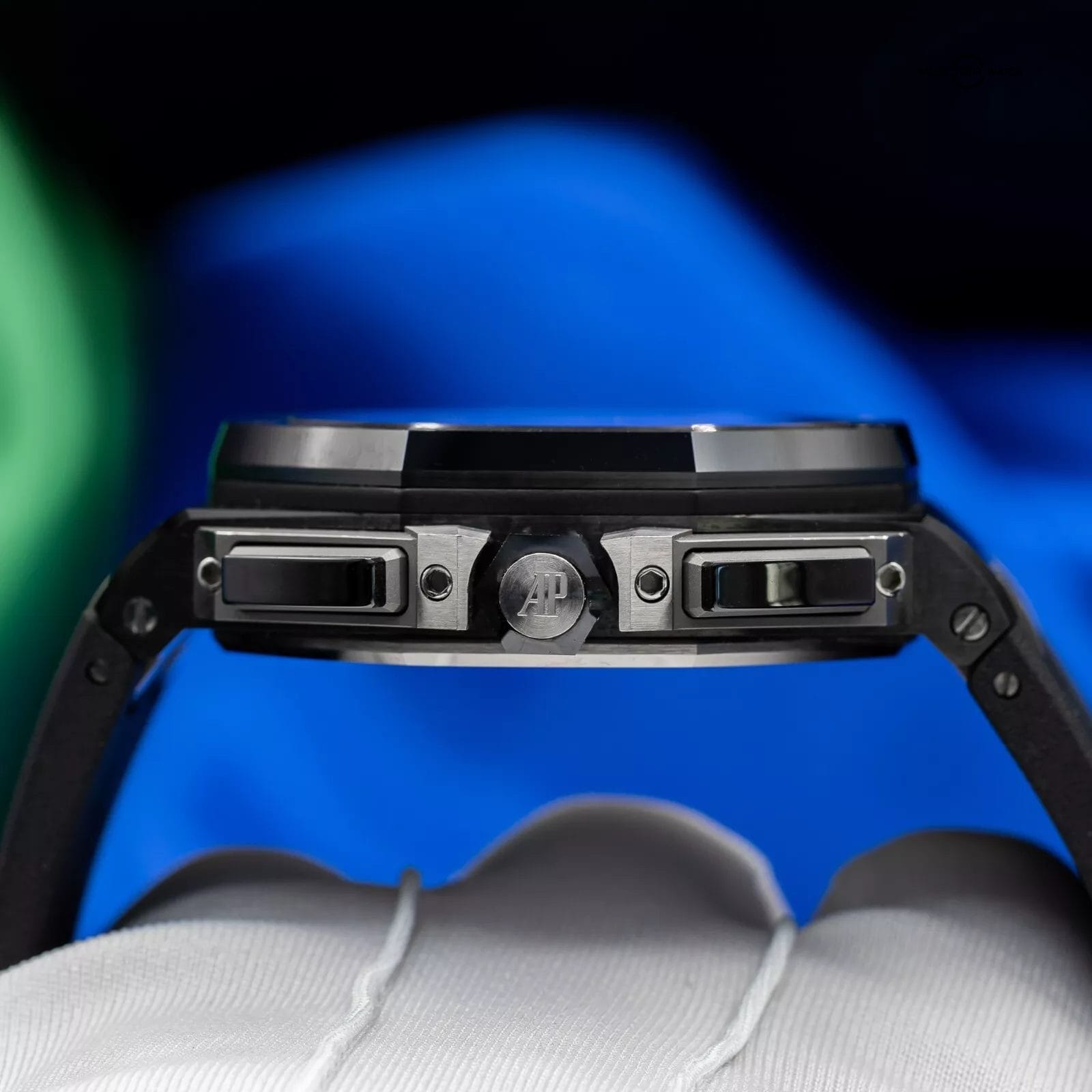 Audemars Piguet Royal Oak Offshore "Gold Hands" Men's Ceramic Watch - 26405CE - Image 12