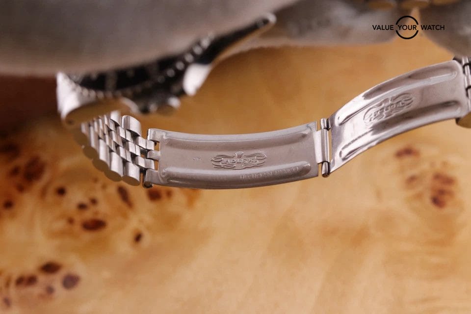 1969 Rolex GMT Master 1675 | Long E Singer Dial | 1.9mil Serial | Fresh Service - Image 11