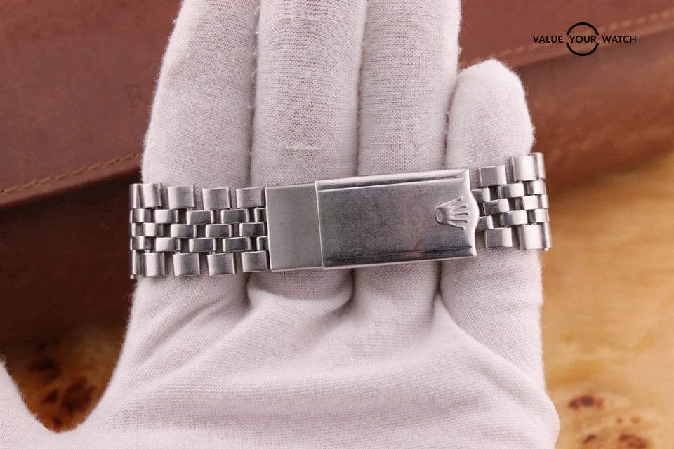 1969 Rolex GMT Master 1675 | Long E Singer Dial | 1.9mil Serial | Fresh Service - Image 12