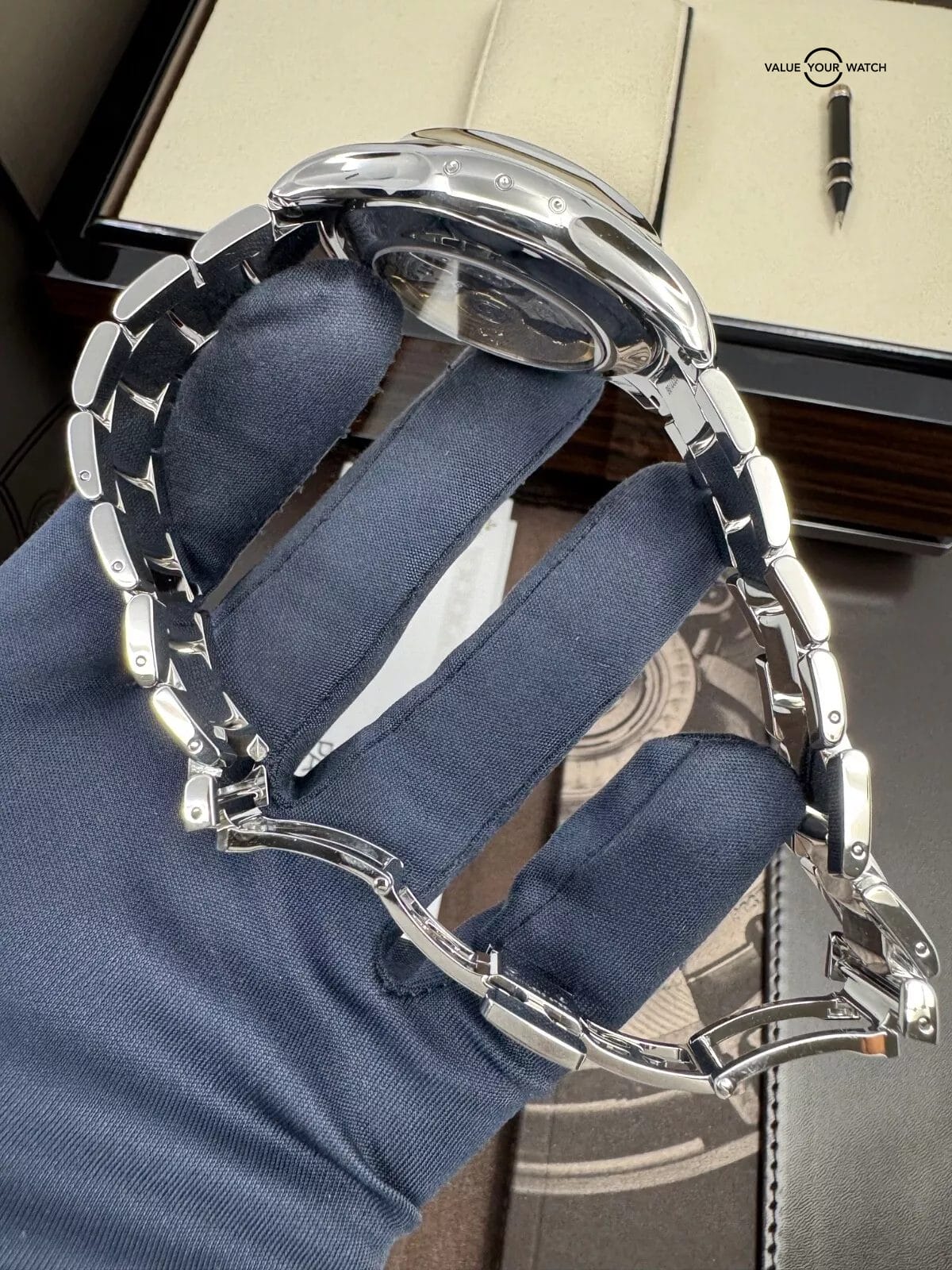 2023 MINT Full Links Green Dial Steel on Bracelet Annual Calendar Complications - Image 4