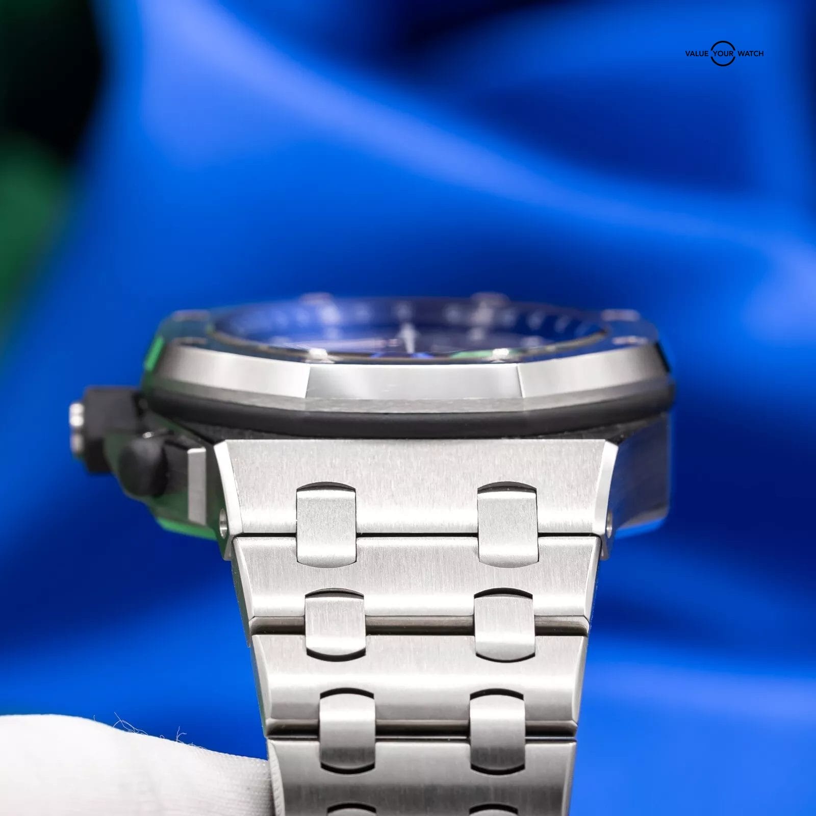 Audemars Piguet Royal Oak Offshore Grey Titanium 42mm 26238TI.OO.2000TI.0 - Image 10