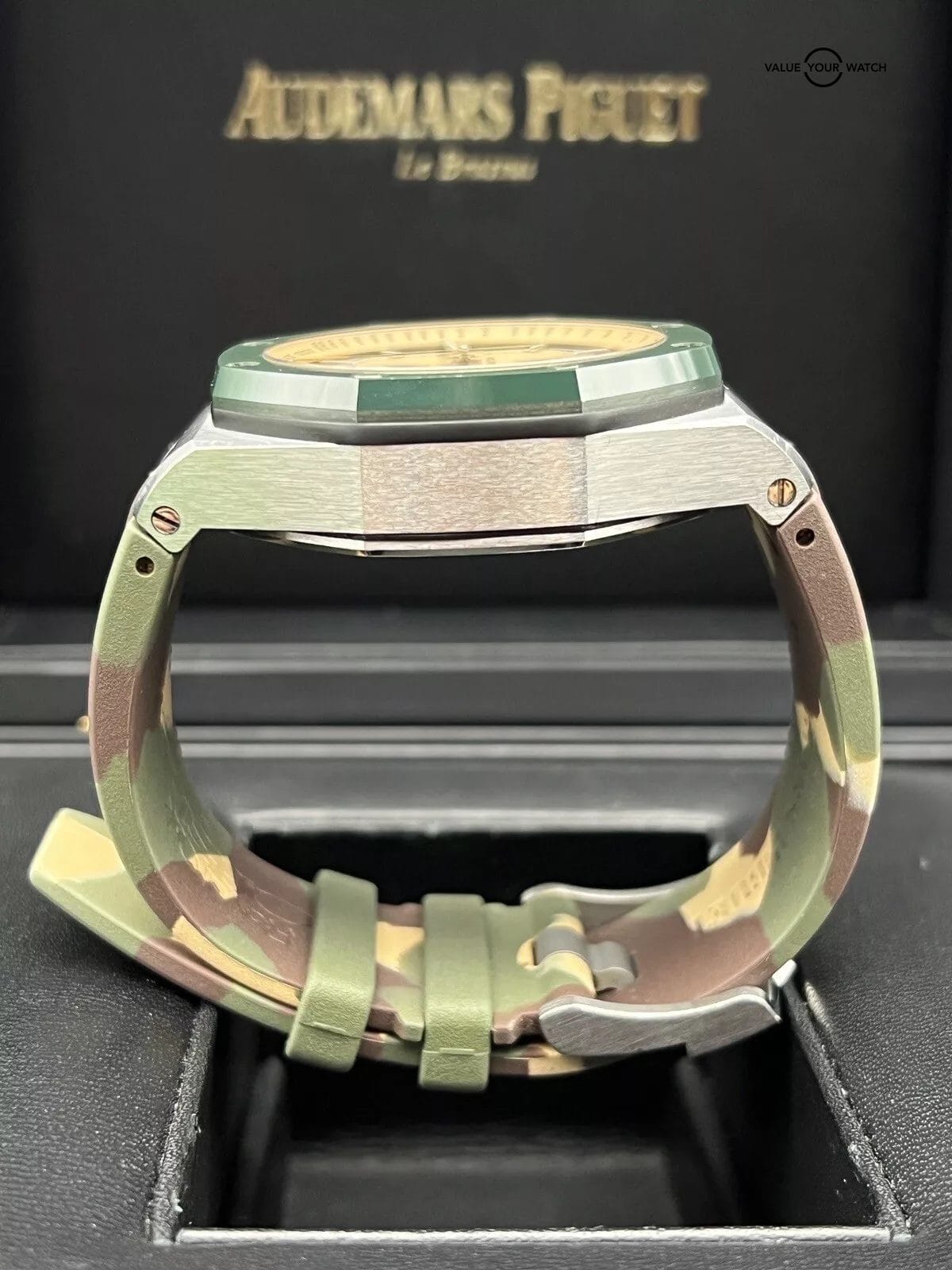 Audemars Piguet Royal Oak Offshore - Camo - Complete Set, Extra Strap, Chrono - Image 5