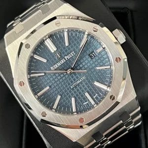 Audemars Piguet Royal Oak 15400ST – Blue Dial, Complete Set – Box & Papers