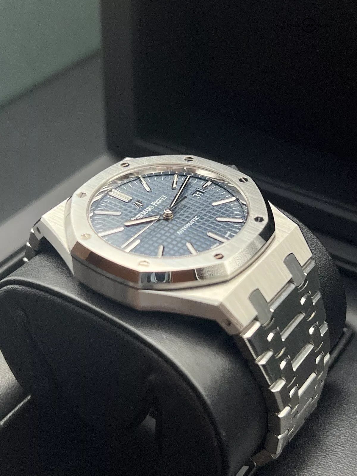 Audemars Piguet Royal Oak 15400ST - Blue Dial, Complete Set - Box & Papers - Image 6