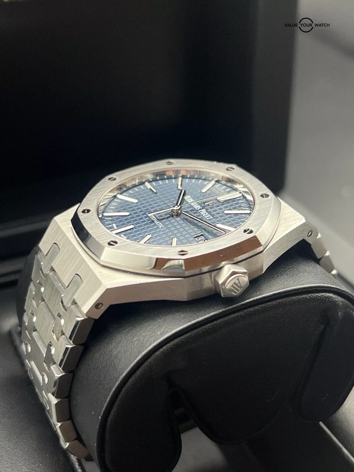 Audemars Piguet Royal Oak 15400ST - Blue Dial, Complete Set - Box & Papers - Image 8