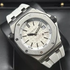 Audemars Piguet Royal Oak Offshore Diver White Dial Gray & White Straps 15710ST