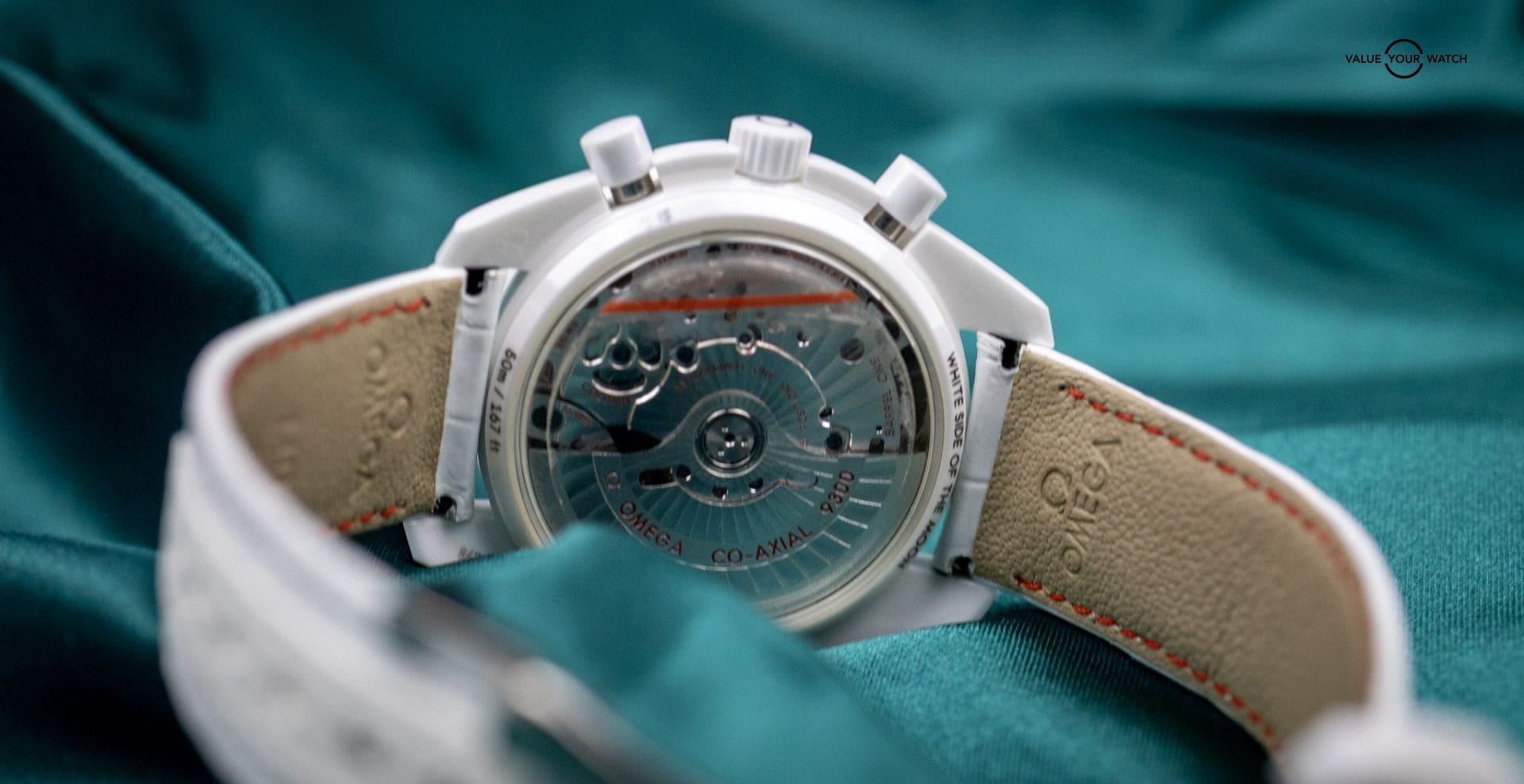 2020 OMEGA Speedmaster 311.93.44.51.04.002 White Side of the