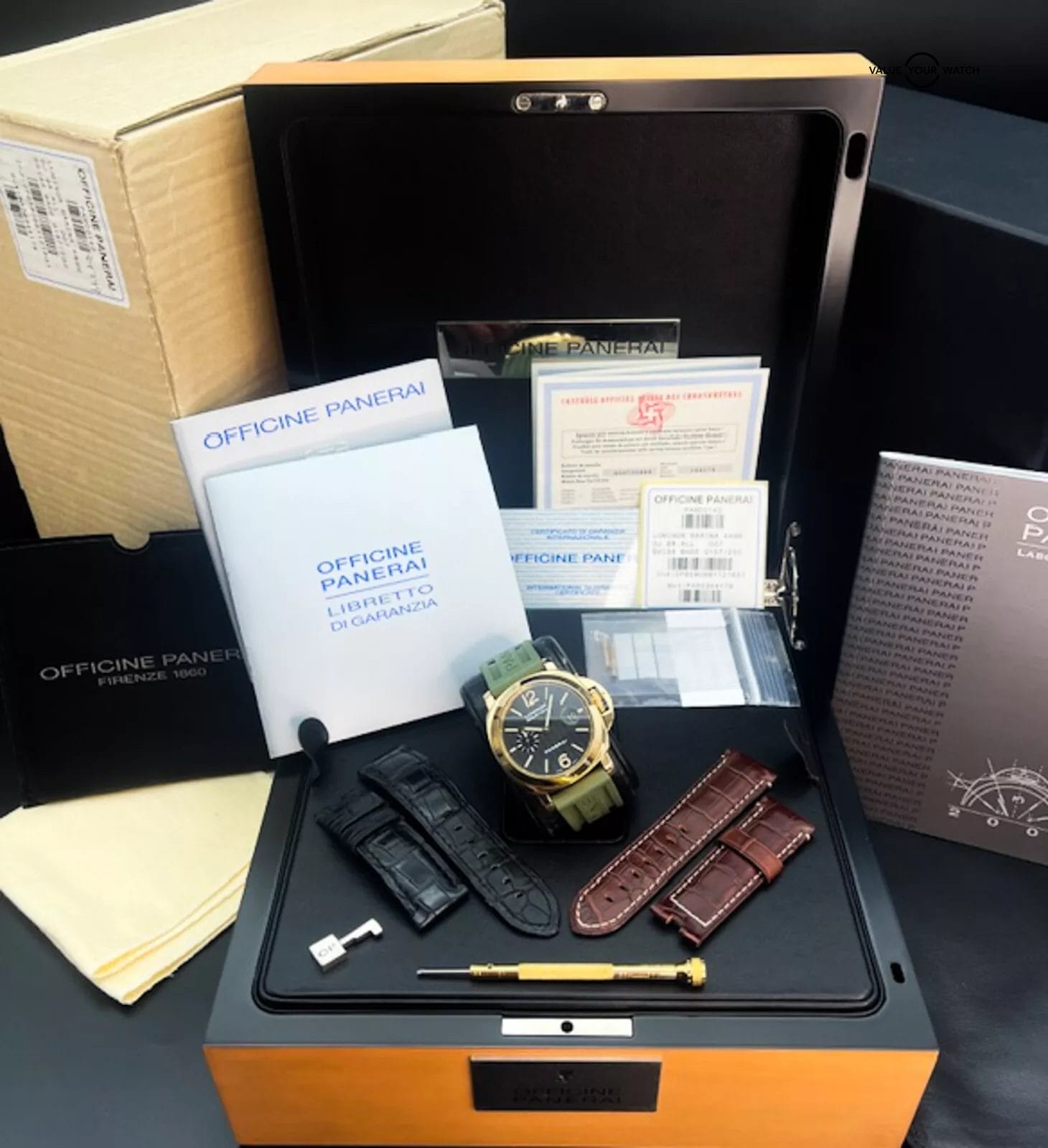Panerai Luminor Marina PAM00140 18k Yellow Gold Carbon Fiber Dial 44mm Complete - Image 2