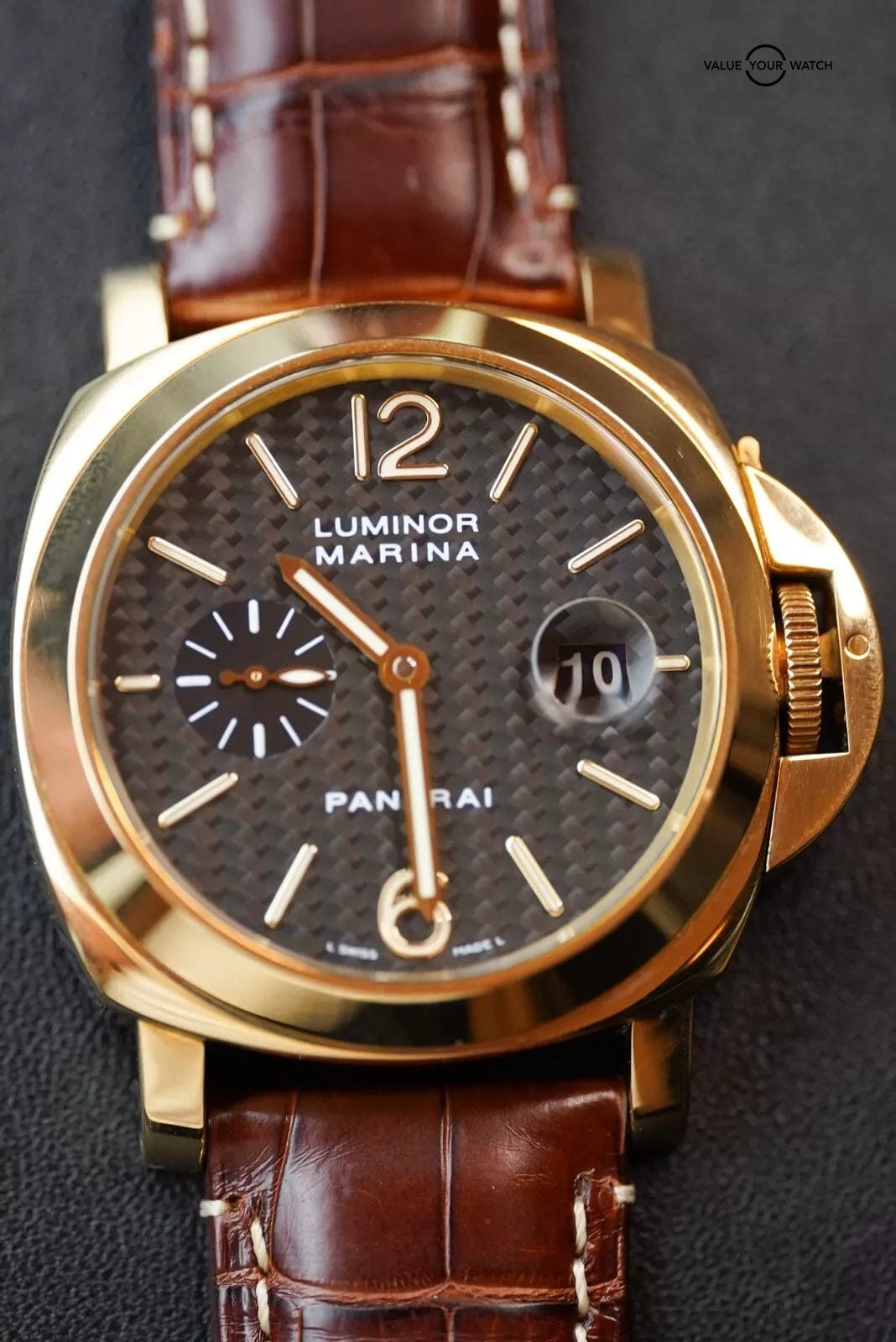 Panerai Luminor Marina PAM00140 18k Yellow Gold Carbon Fiber Dial 44mm Complete - Image 8