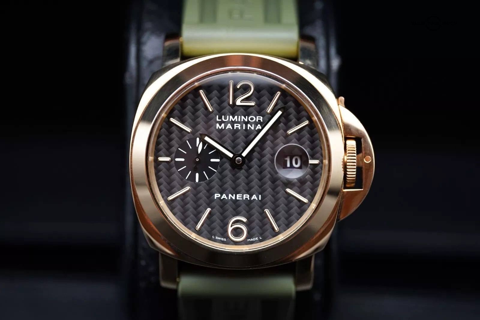 Panerai Luminor Marina PAM00140 18k Yellow Gold Carbon Fiber Dial 44mm Complete - Image 18