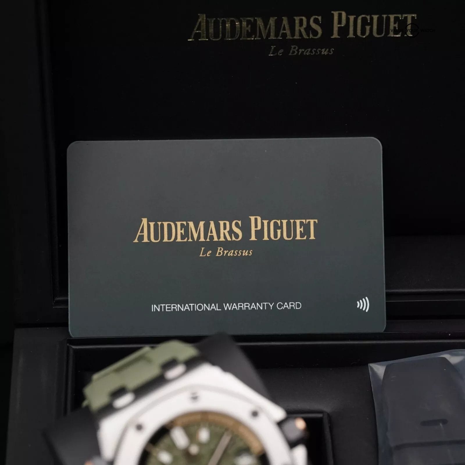 Audemars Piguet Royal Oak Offshore Diver 42MM Khaki Green 15720ST Complete Set - Image 2